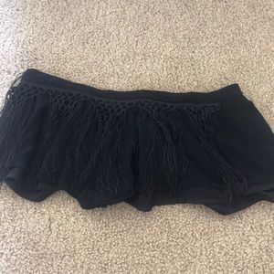 Black flow shorts